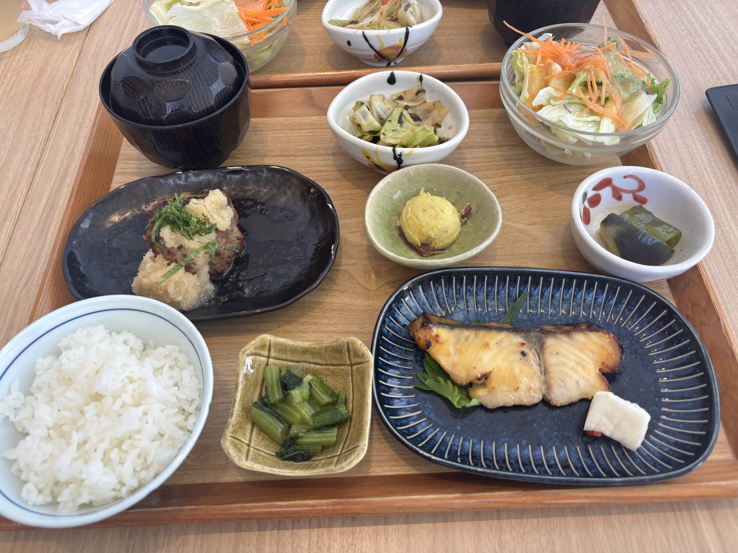 みのる食堂の定食